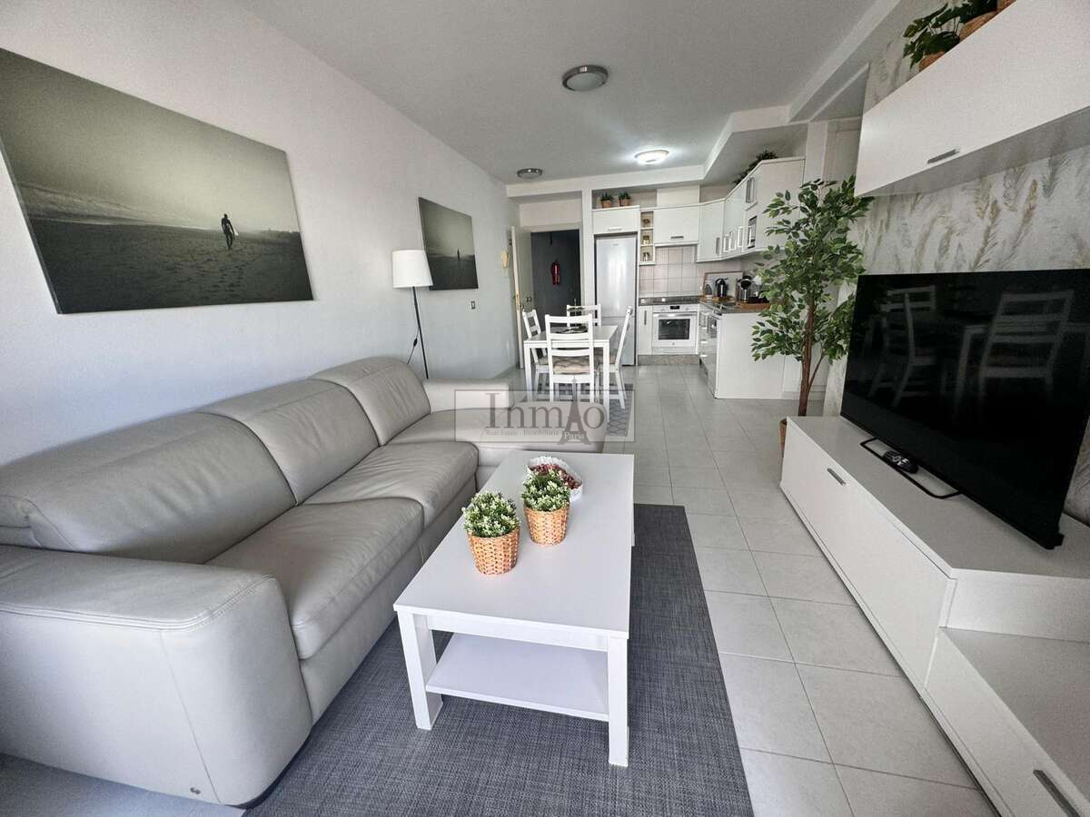 APARTAMENTO EN VENTA EN LA CALETA