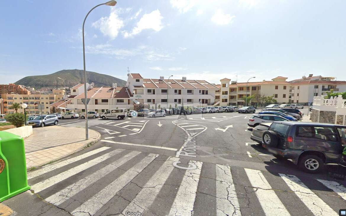 LOCAL/ALMACEN EN VENTA EN LOS CRISTIANOS