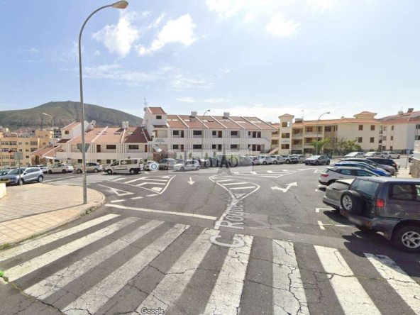 LOCAL/ALMACEN EN VENTA EN LOS CRISTIANOS