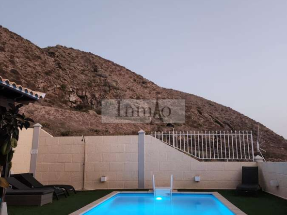 Chalet Pareado ÚNICO en Mesetas del Mar – Los Cristianos