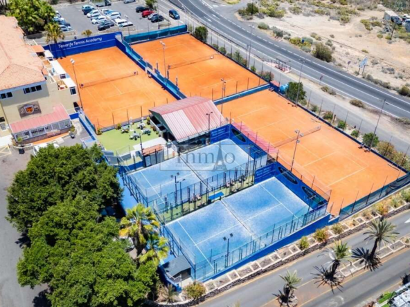 Complejo Deportivo con Gran Potencial de Inversión – Chayofa