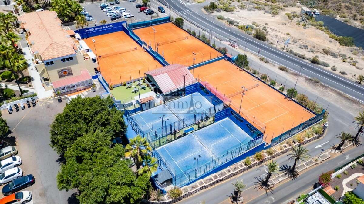 Complejo Deportivo con Gran Potencial de Inversión – Chayofa