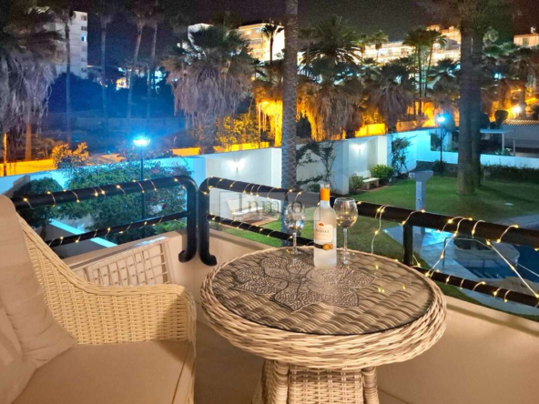 Moderno apartamento con terraza en el corazón de Playa de las Américas – Complejo Colón 1