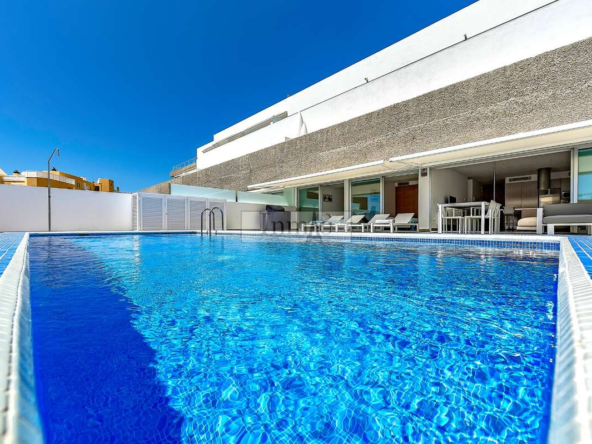 Precioso apartamento con piscina privada – Caleta Palms