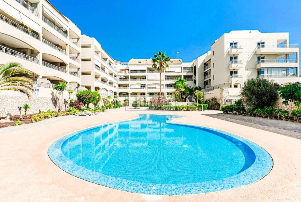 Apartamento con vistas al mar en San Remo – Palm-Mar