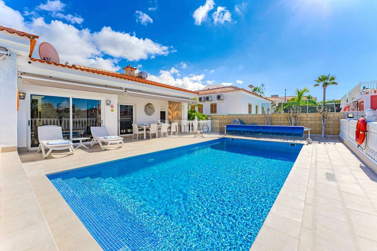 piscina climatizada y máxima privacidad